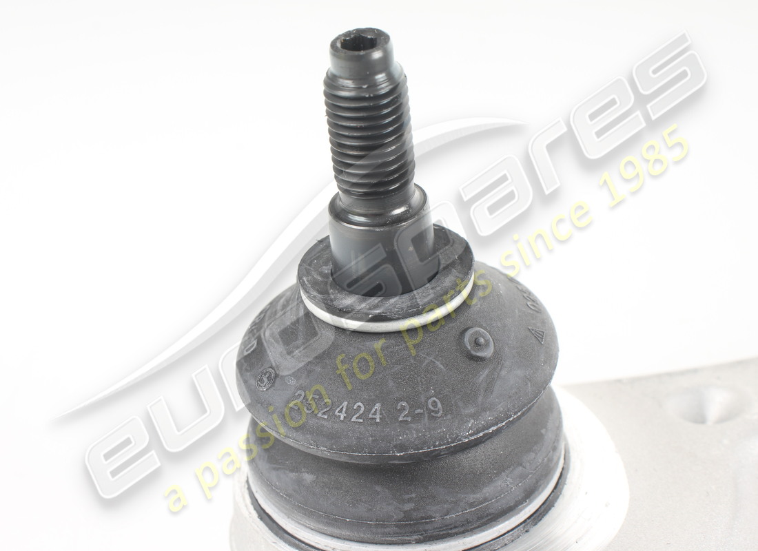 new maserati rh front upper lever. part number 670031994 (4)