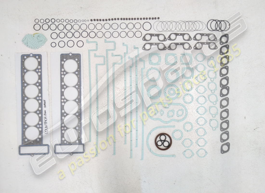 NEW Eurospares ENGINE GASKET KIT . PART NUMBER 001526488 (1)