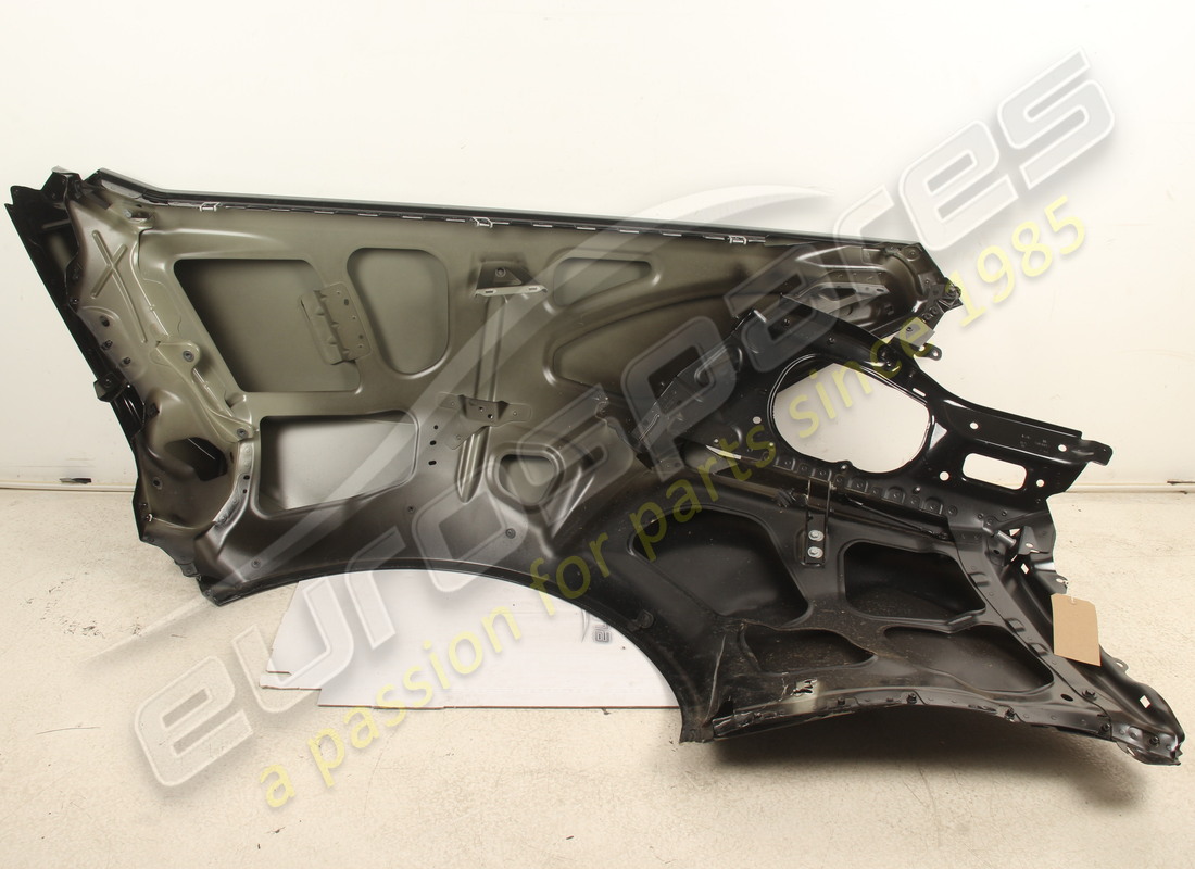 used lamborghini lh rear fender. part number 4t8809601e (7)