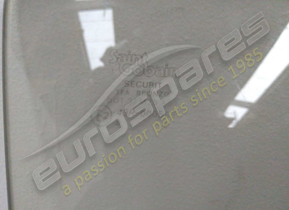 new ferrari rh bronze door glass. part number 2573055400 (2)