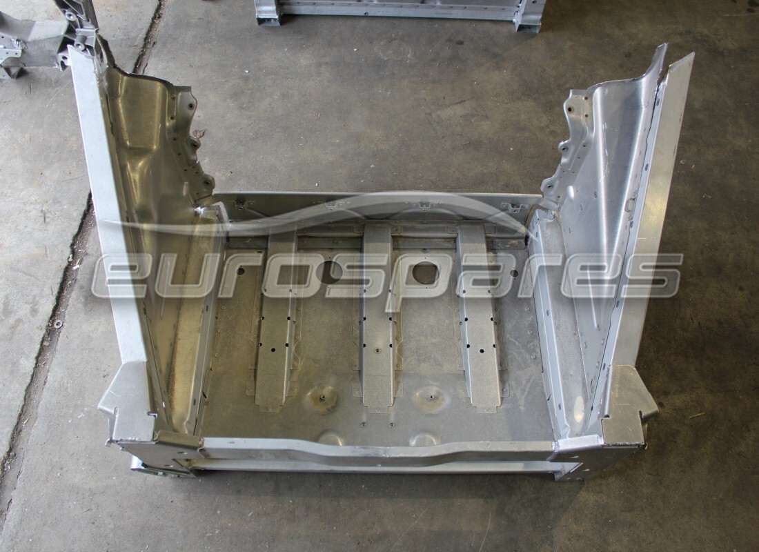new ferrari front frame complete. part number 81035011 (1)