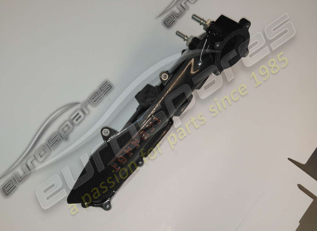 new ferrari rh carbon inlet manifold. part number 822076 (1)