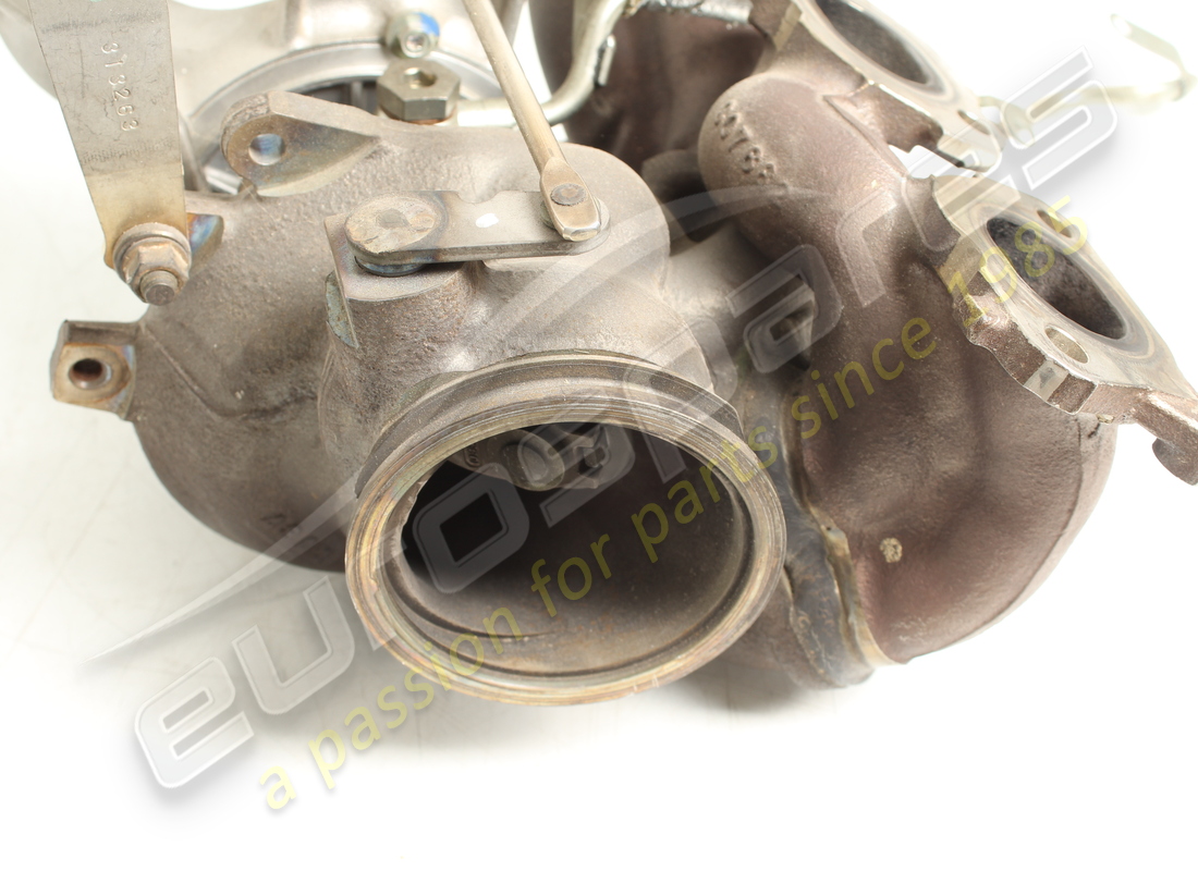 USED Ferrari RH TURBOCHARGER . PART NUMBER 307672 (1)