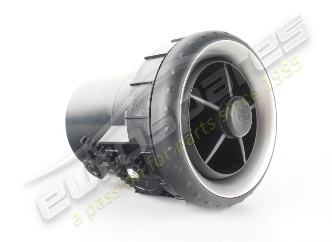 new ferrari air diffusor opening. part number 68811300 (1)