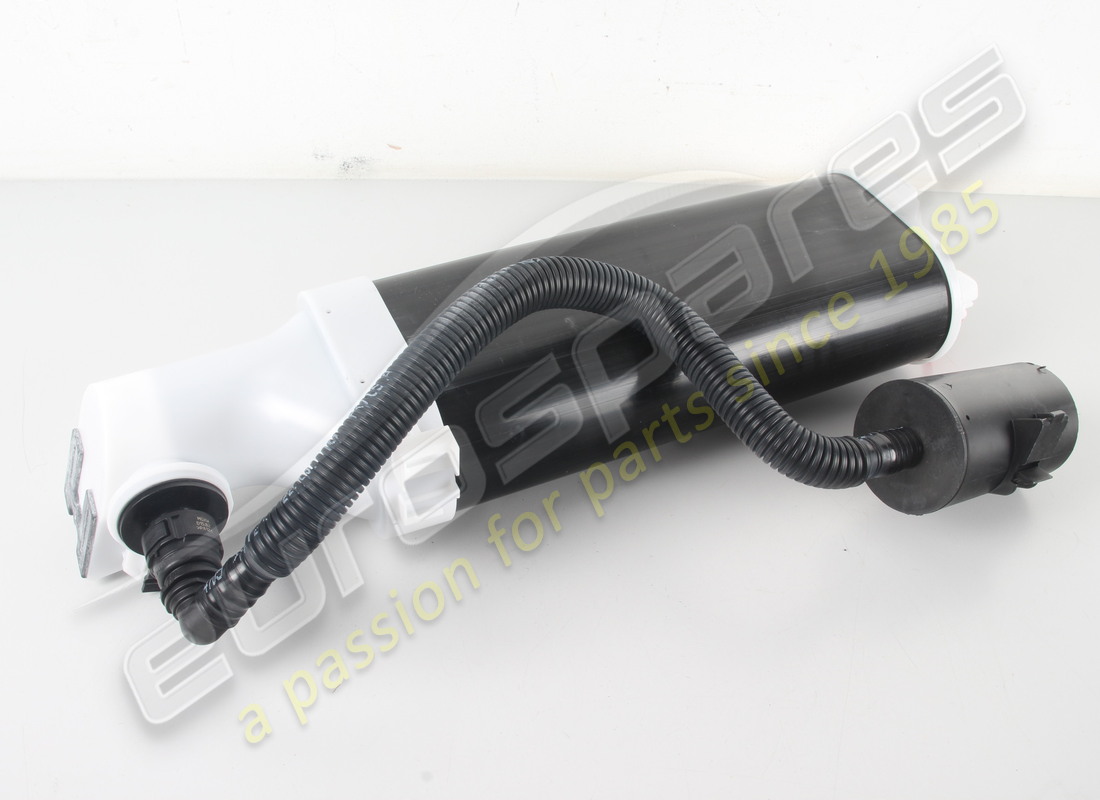 new maserati fuel vapour filter. part number 670030586 (1)