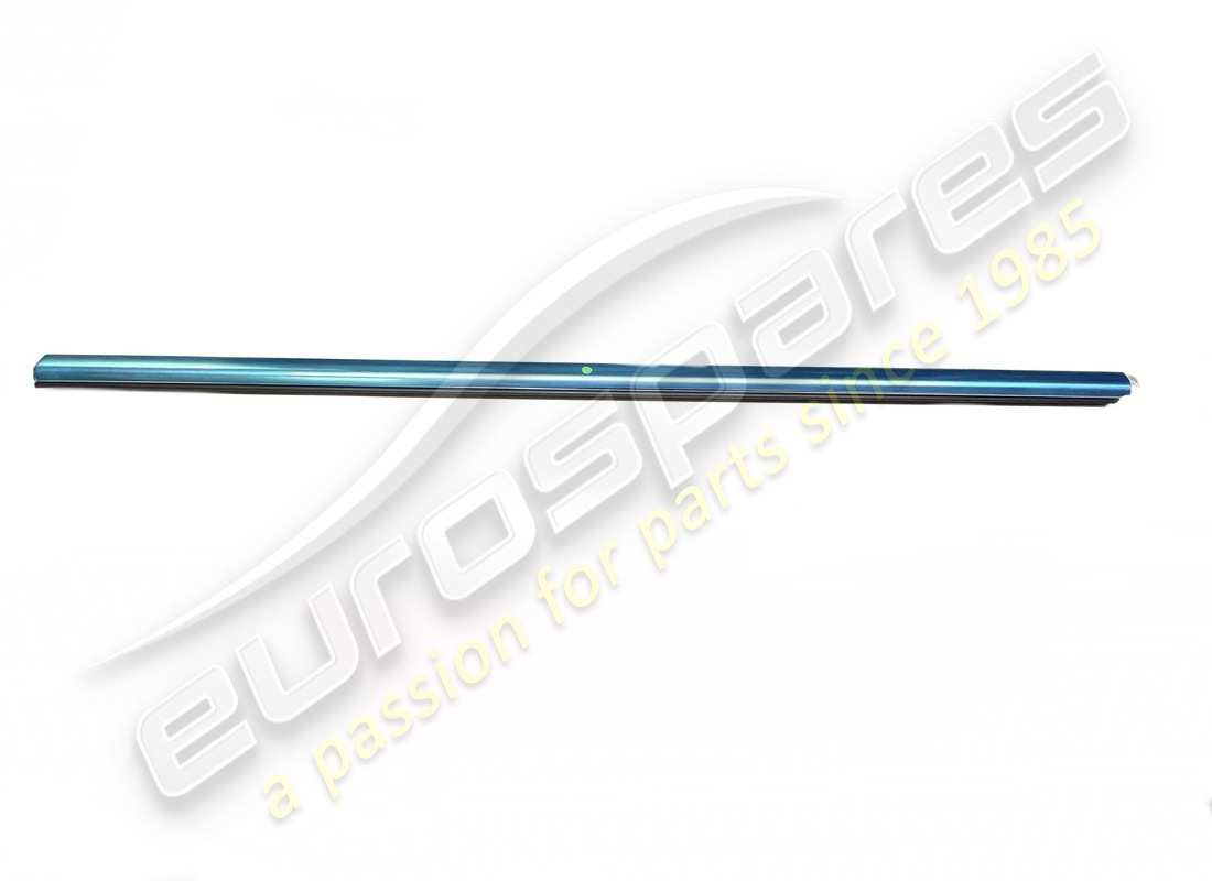 new maserati complete lh outer glass scrape. part number 670009905 (1)
