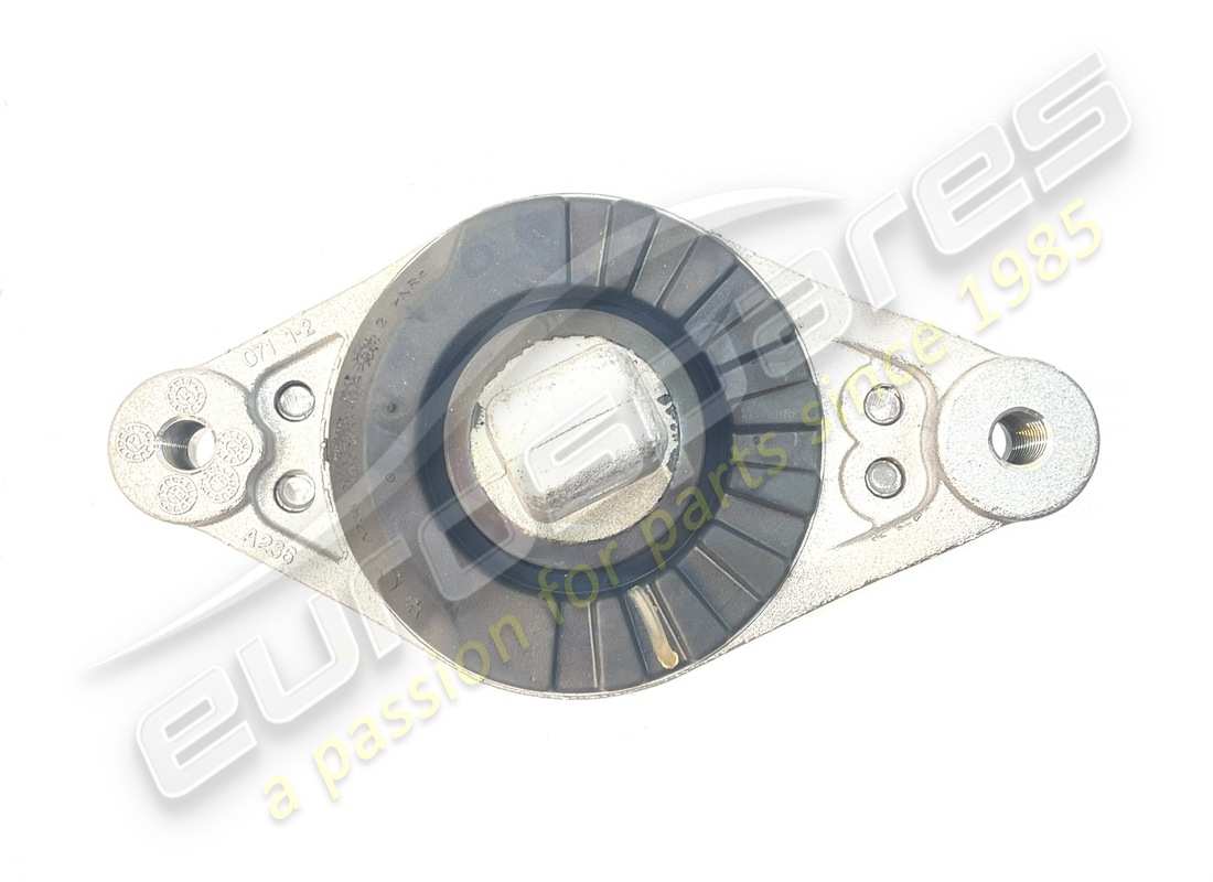 new maserati rubber - rh engine mounting. part number 670004871 (2)