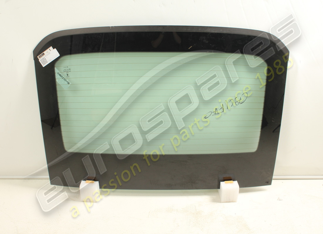 new ferrari rear-window glass. part number 80323500 (1)