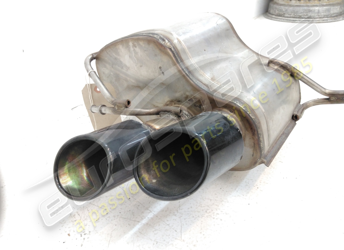 new maserati lh rear silencer. part number 257204 (5)