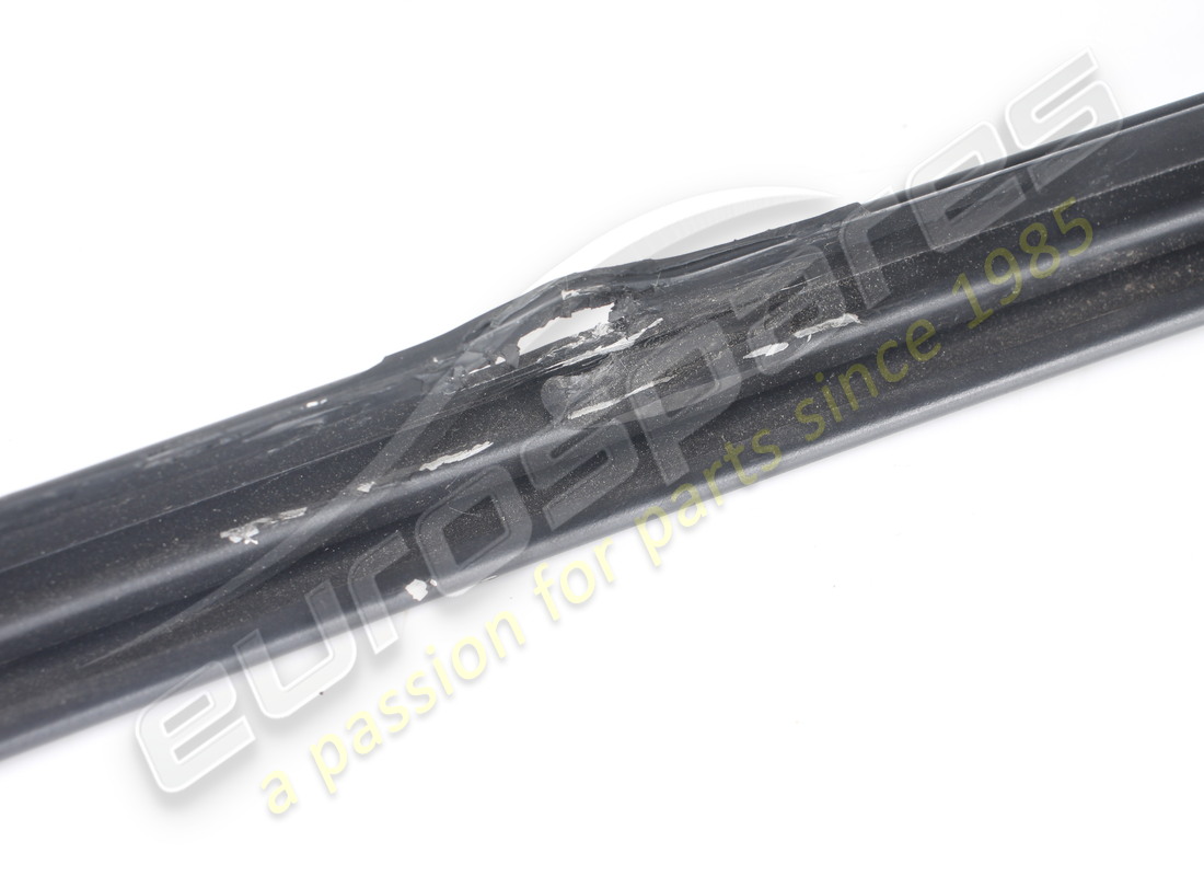 USED FERRARI LH TROUGH GASKET. PART NUMBER 65525300 (2) used ferrari lh trough gasket. part number 65525300 (2)