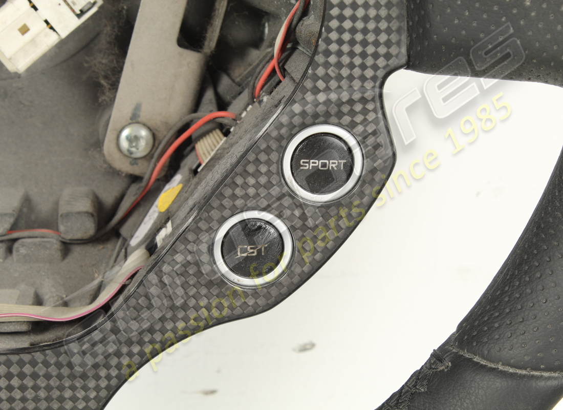 used ferrari steering wheel. part number 69455100 (4)