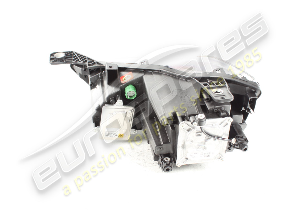 new maserati rh front upper headlamp. part number 670106275 (2)