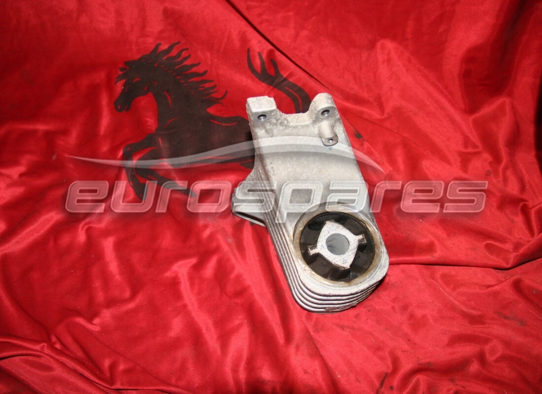 used ferrari complete rh rear strut. part number 266362 (1)