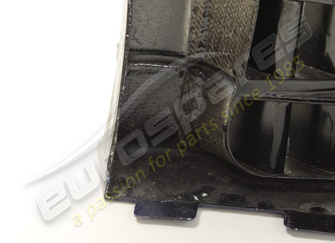used ferrari front bumper. part number 89399000 (7)