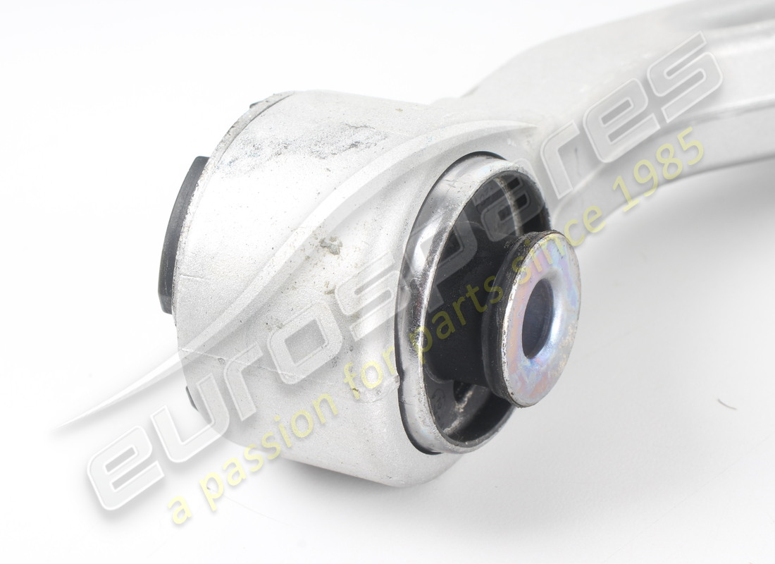 new maserati rh front upper lever. part number 670031994 (2)