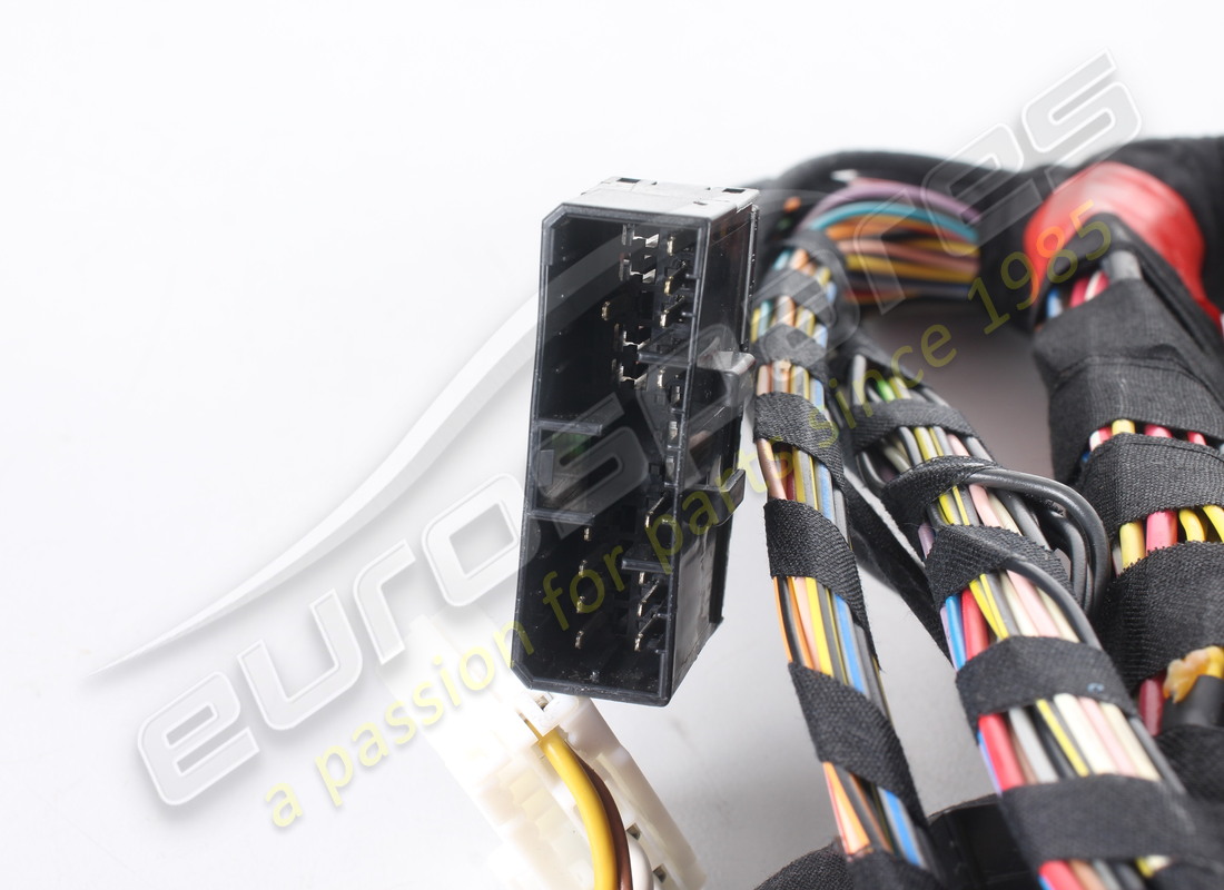 NEW FERRARI LH REAR TUNNEL CONNECTION CABLE. PART NUMBER 200847 (5) new ferrari lh rear tunnel connection cable. part number 200847 (5)