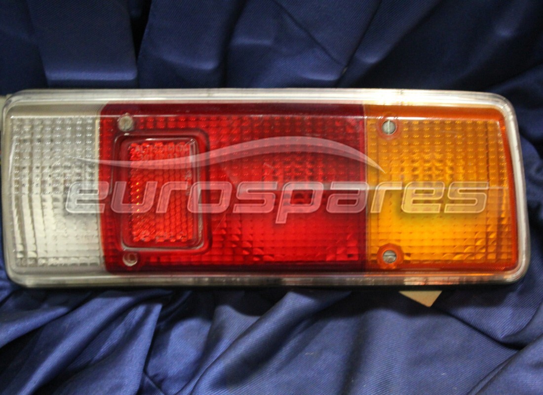 used lamborghini rear light. part number 006743114 (1)