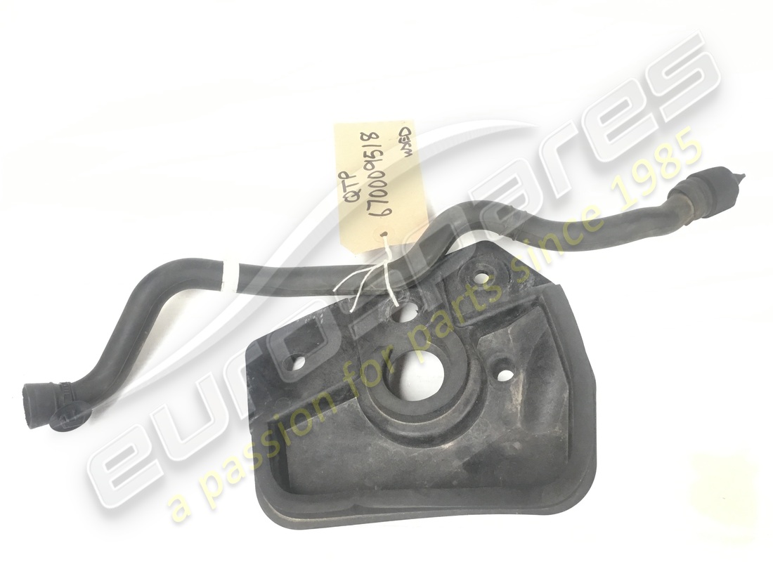 USED Maserati CPLUNDER-WINDSHIELD WATER TA . PART NUMBER 670009518 (1)