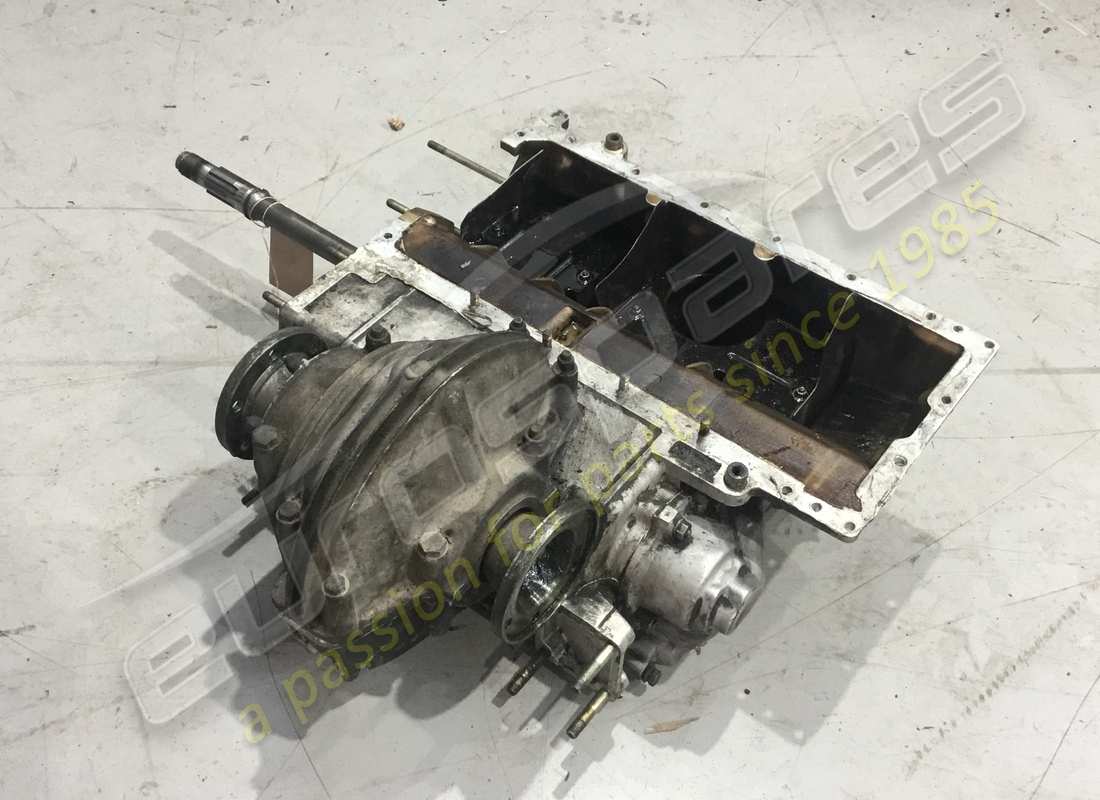USED Ferrari GEARBOX ASSEMBLY . PART NUMBER 115179A (1)