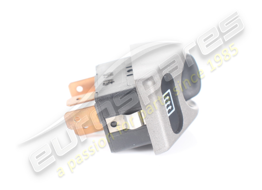 USED FERRARI SWITCH. PART NUMBER 165241 (3) used ferrari switch. part number 165241 (3)