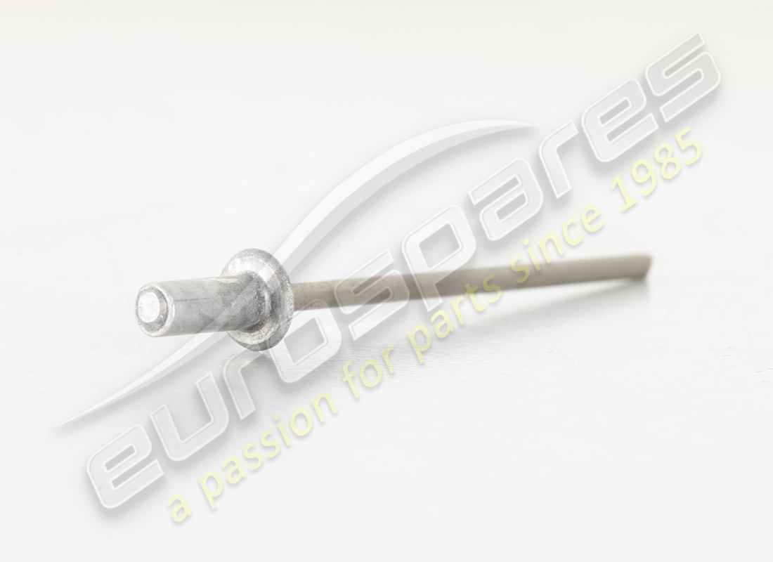 new maserati rivet. part number 14641397 (2)
