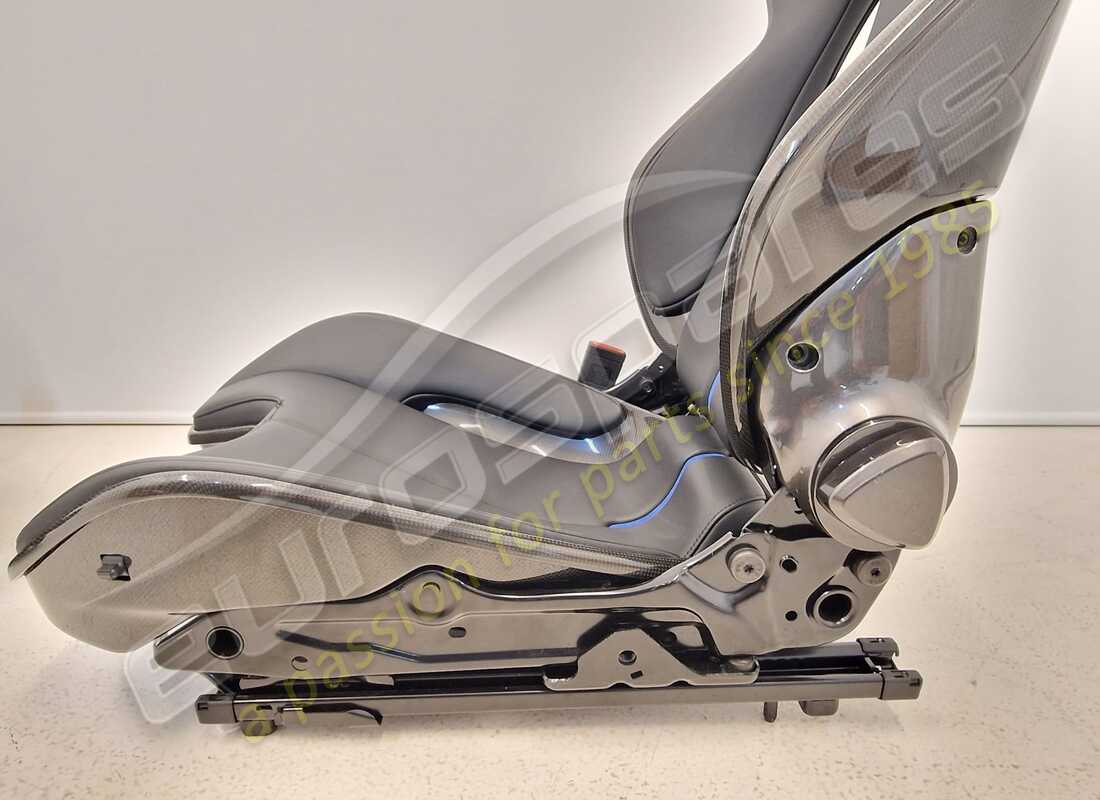 new ferrari sf90 lhd carbon racing seats xl size. part number eap1373891 (8)