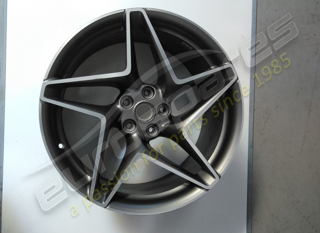used ferrari rh rear wheel part number 861256