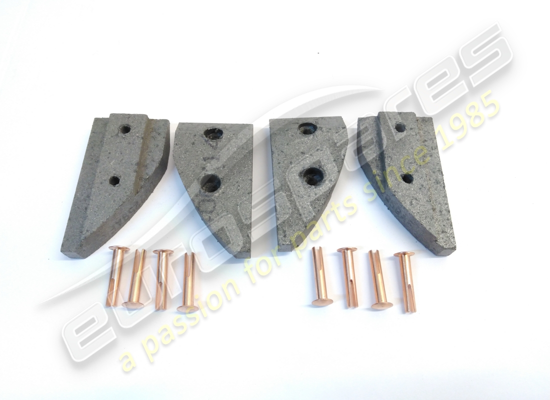 new eurospares handbrake pads. part number 95690705 (1)