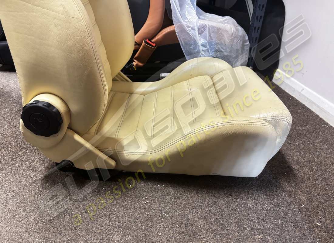 used ferrari pair of cream seats. part number 900114699 (4)