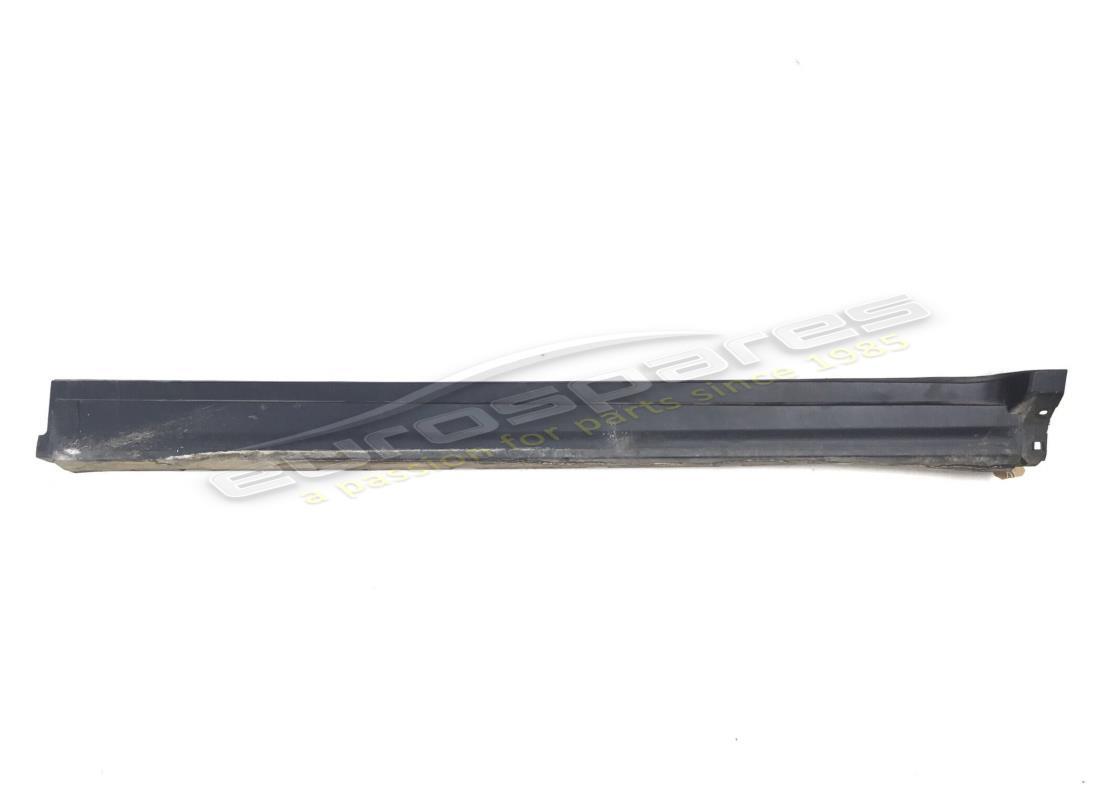 USED Maserati LH FRONT DOOR EMOSSED MOULDI . PART NUMBER 670065825 (1)