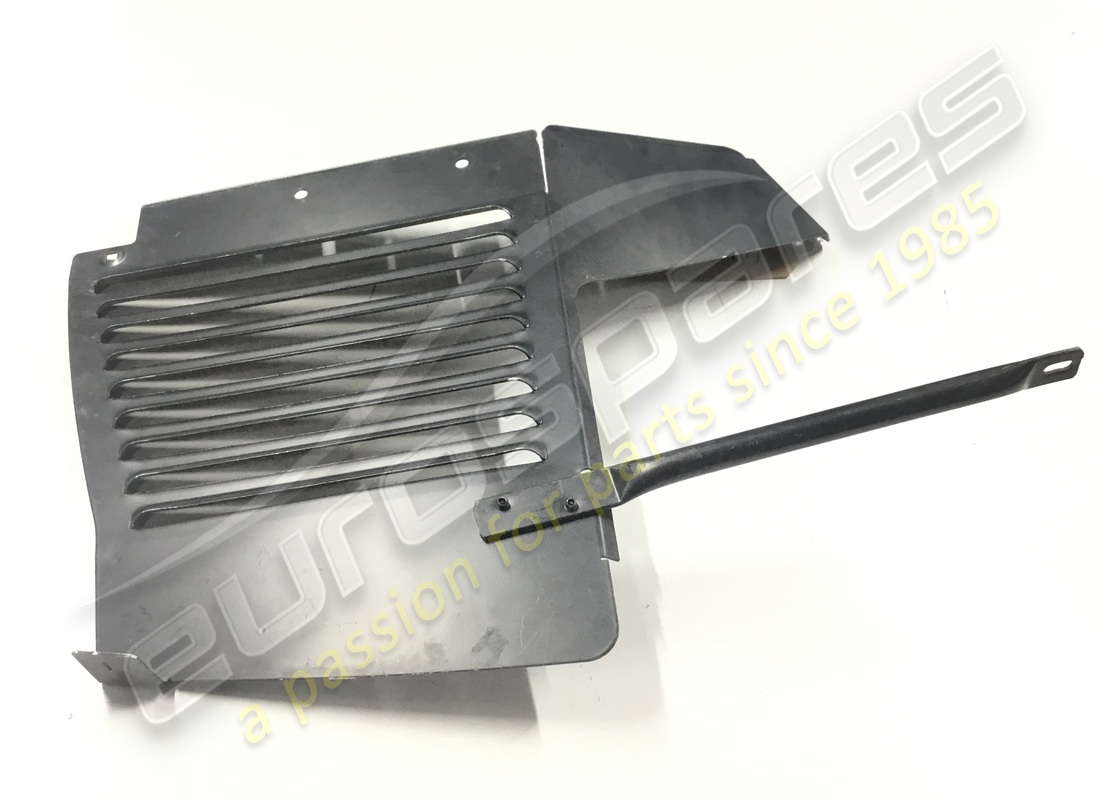 new ferrari lh rear gravel guard. part number 64650800 (1)