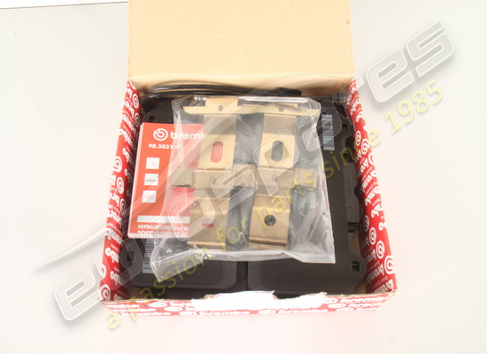 new ferrari front pads set with spring part number 70001573