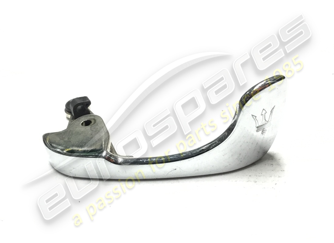new maserati lh door internal handle. part number 374530147 (1)