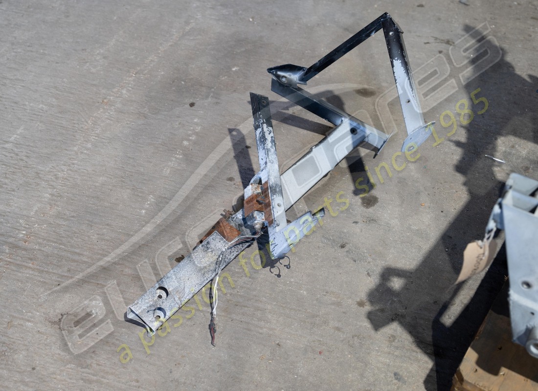 used lamborghini front end frame. part number 400805011f (8)