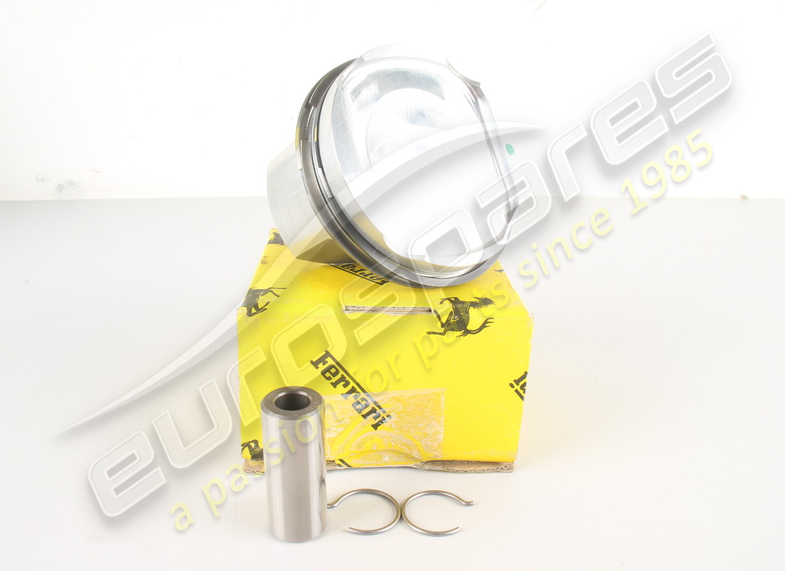 new ferrari piston. part number 171090 (1)