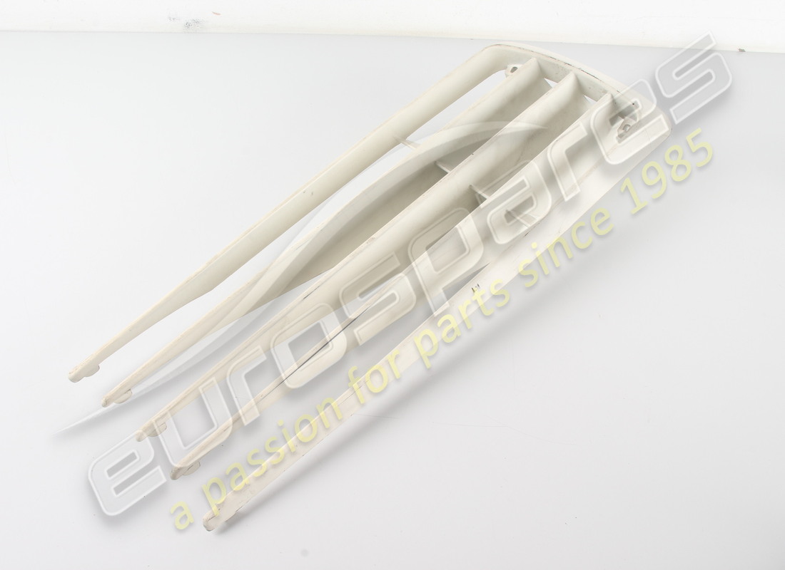 NEW (OTHER) Ferrari RH REAR WING GRILLE . PART NUMBER 62529610 (1)