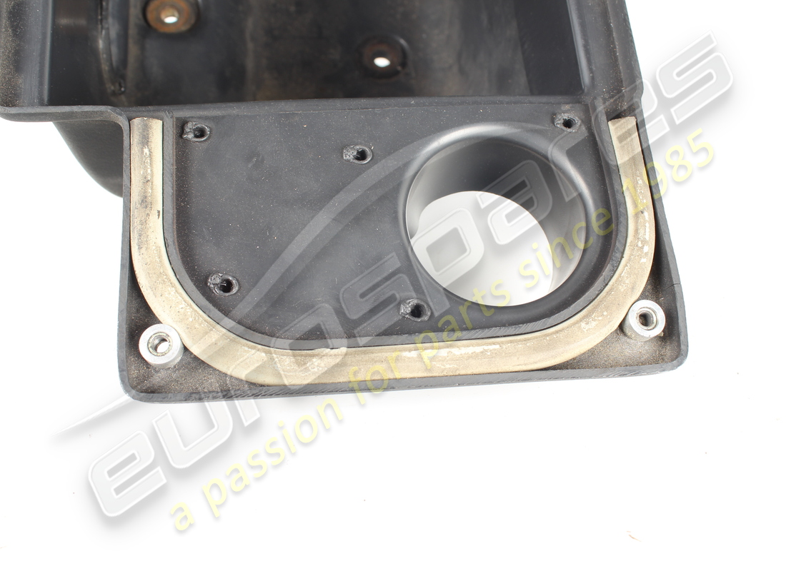 used maserati air filter. part number 372480054 (7)
