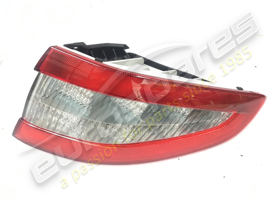 USED Maserati RH REAR LAMP FIXED SIDE BD . PART NUMBER 285789 (1)