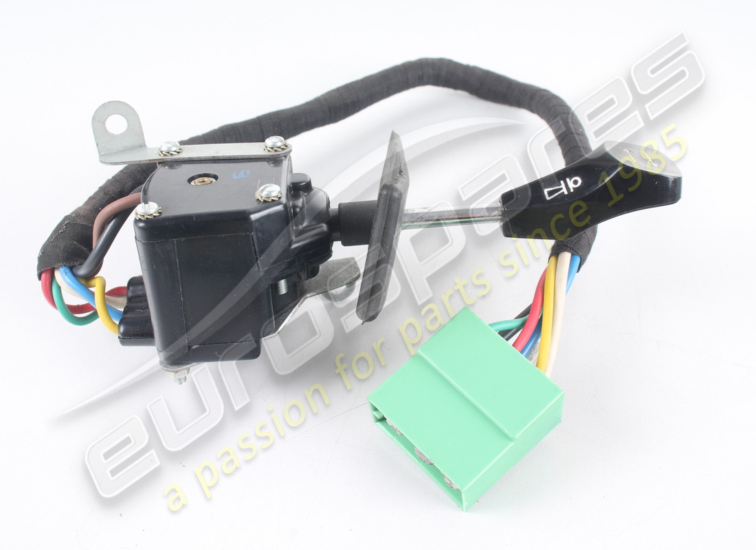 NEW MASERATI INDICATOR/LIGHT STALK. PART NUMBER 122BL79651 (4) new maserati indicator/light stalk. part number 122bl79651 (4)