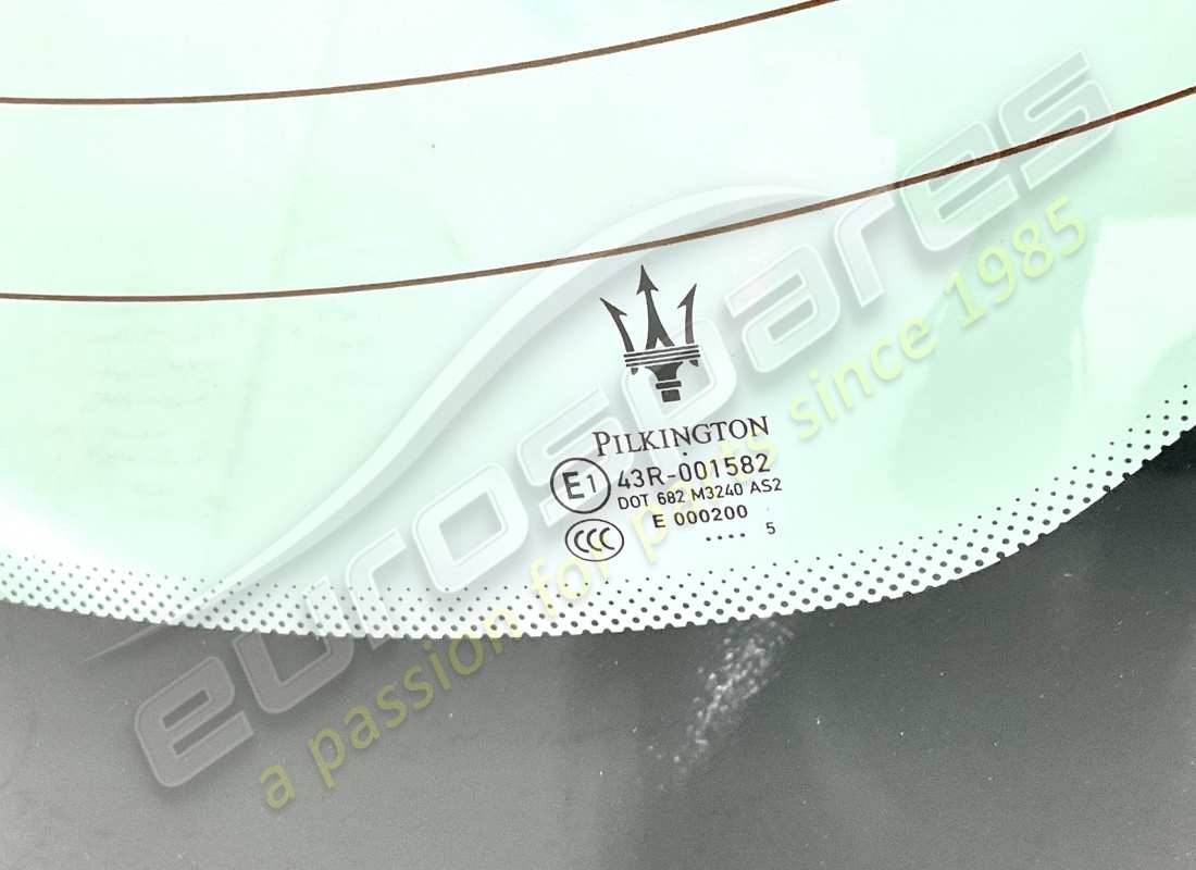 new maserati rear window glass. part number 68881600 (2)