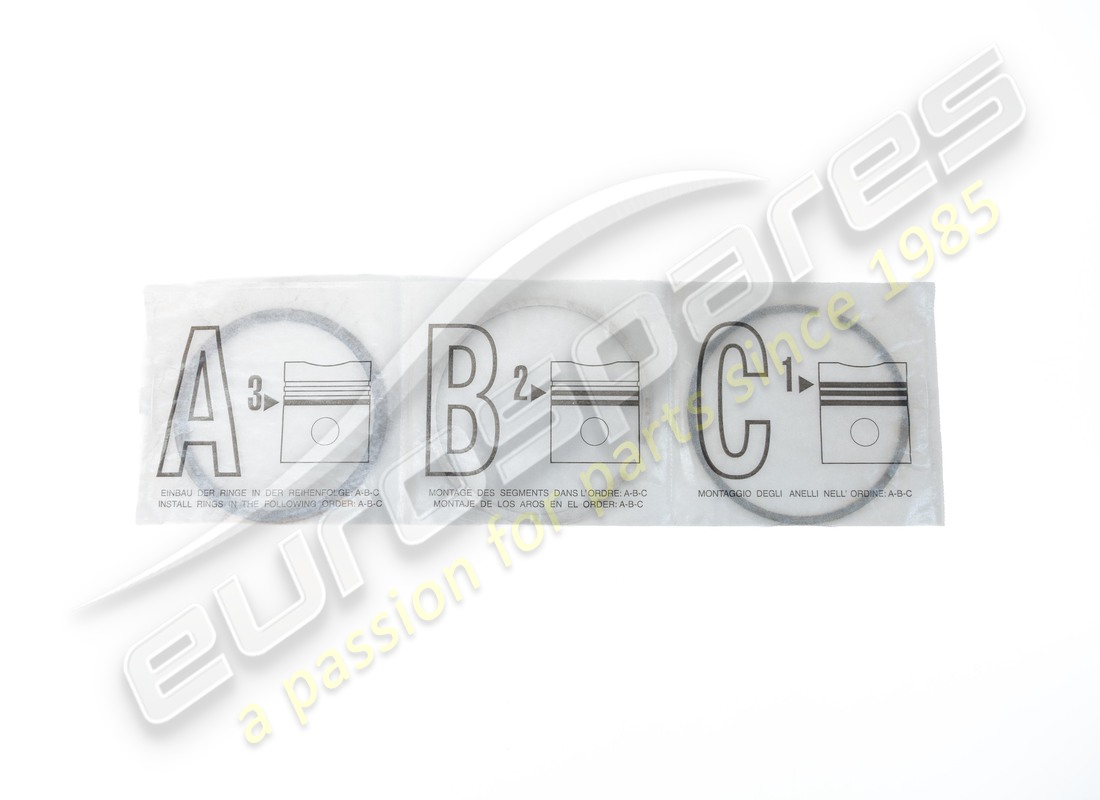 new porsche 1 set of piston rings. part number 99610307300 (1)