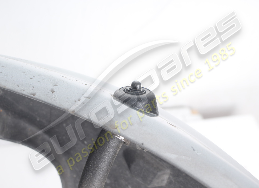 USED FERRARI FRONT BUMPER. PART NUMBER 64861610 (14) used ferrari front bumper. part number 64861610 (14)