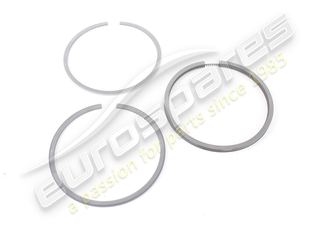 new ferrari 81mm std piston ring set (3rings) (2mm middle ring). part number 95140099rr (1)