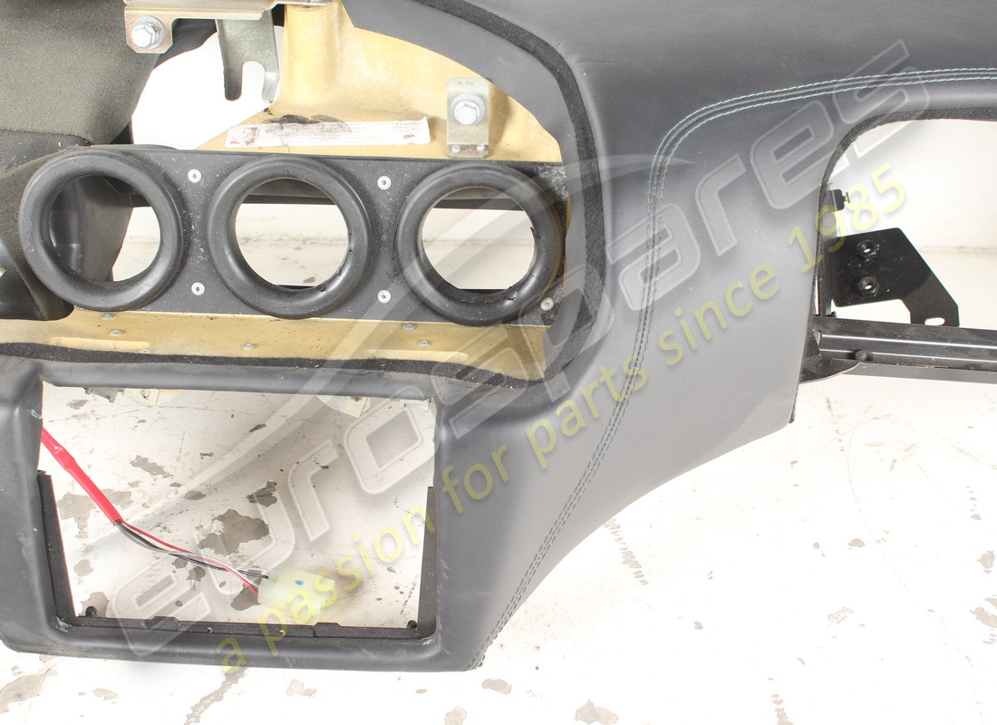 used ferrari dashboard with instruments black 8500. part number 66088000 (2)
