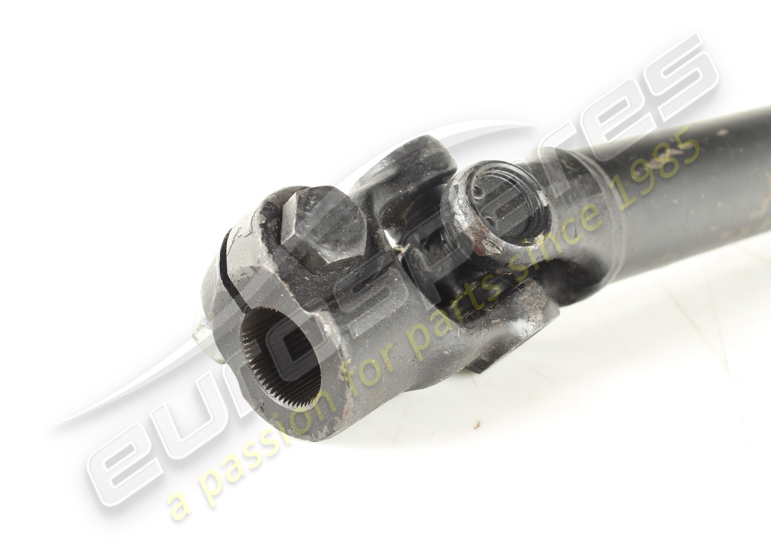 USED FERRARI COLUMN SHAFT COMPLETE UJ FROM CH NO 80423. PART NUMBER 135709 (2) used ferrari column shaft complete uj from ch no 80423. part number 135709 (2)