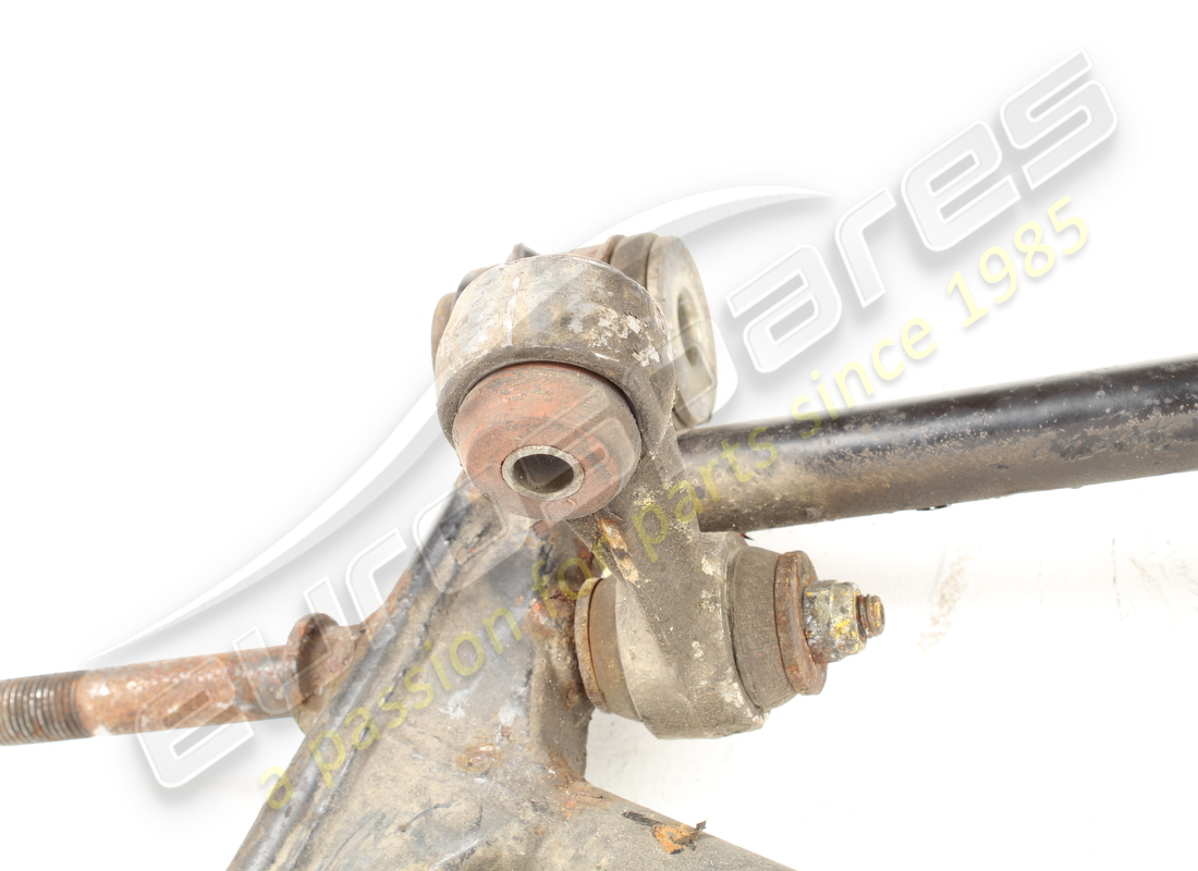 USED FERRARI REAR LOWER LEVER. PART NUMBER 124304 (5) used ferrari rear lower lever. part number 124304 (5)