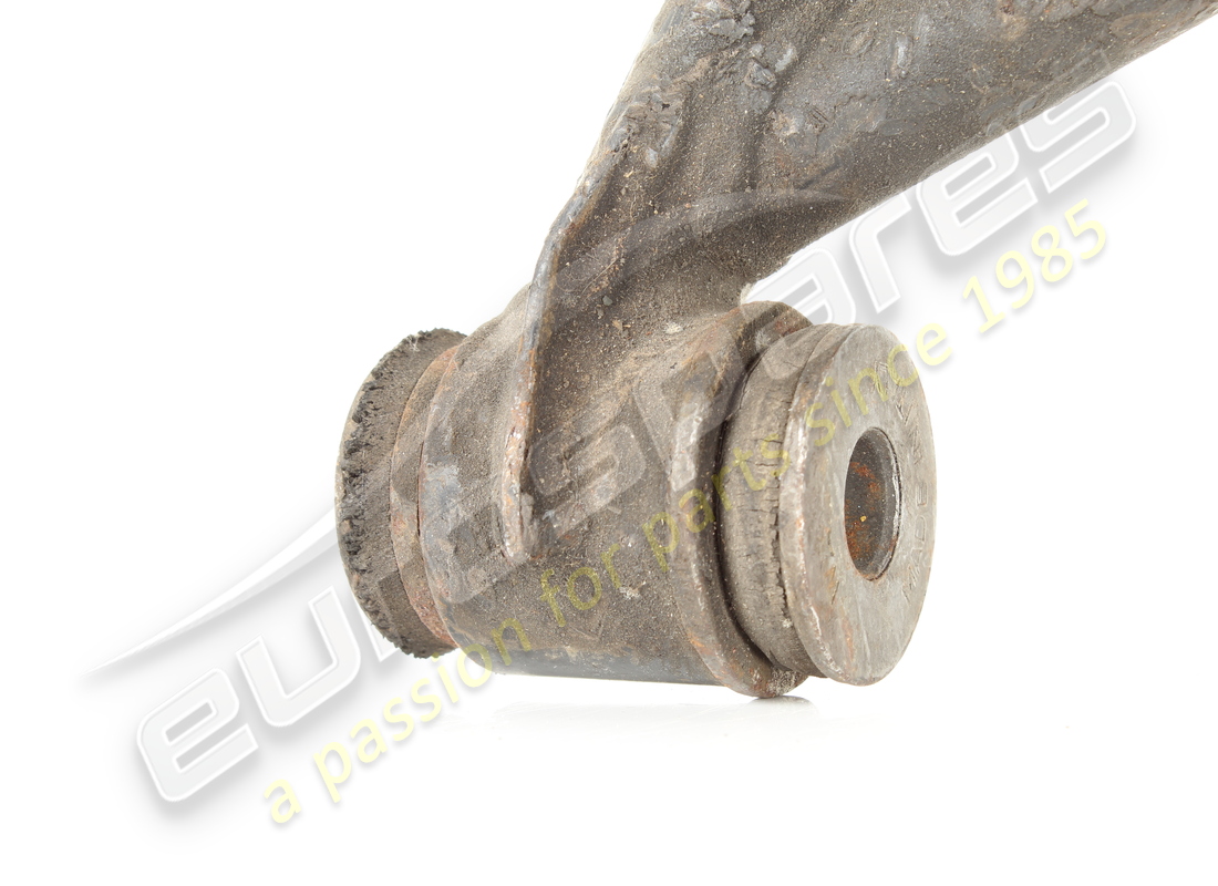 USED FERRARI REAR LOWER LEVER. PART NUMBER 124304 (2) used ferrari rear lower lever. part number 124304 (2)