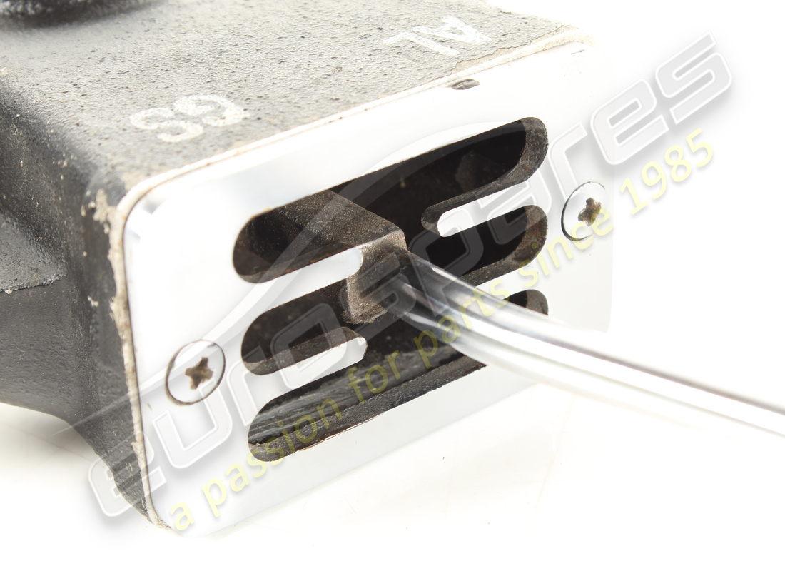 USED FERRARI COMPLETE SHIFT BOX. PART NUMBER 108822A (6) used ferrari complete shift box. part number 108822a (6)