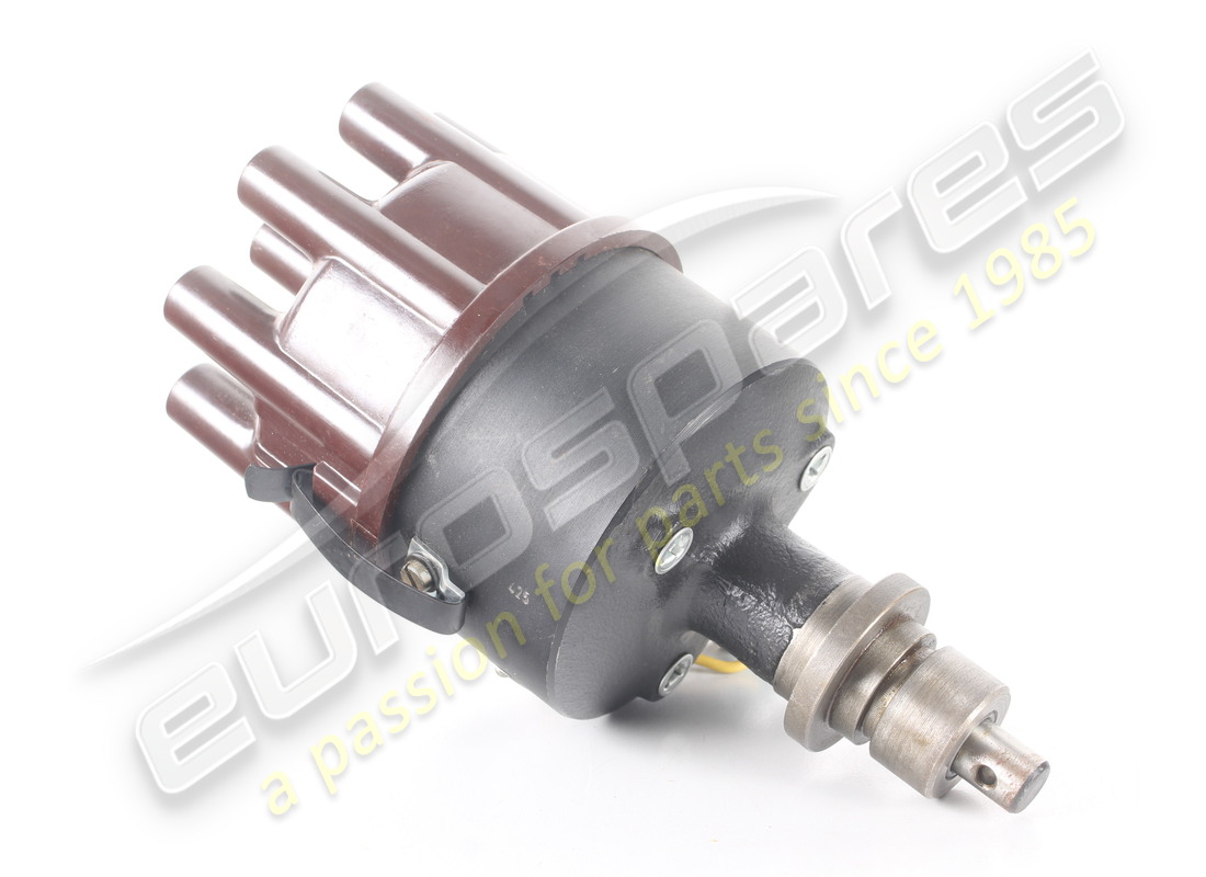 new maserati distributor right rotation. part number me74820 (3)