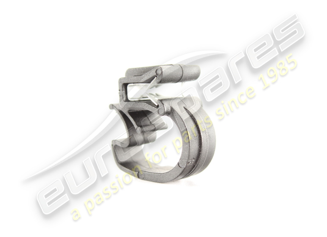 new maserati clip. part number 379290721 (2)